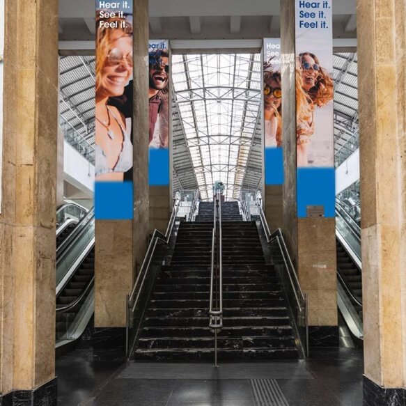 Abando Columnas Vestibulo