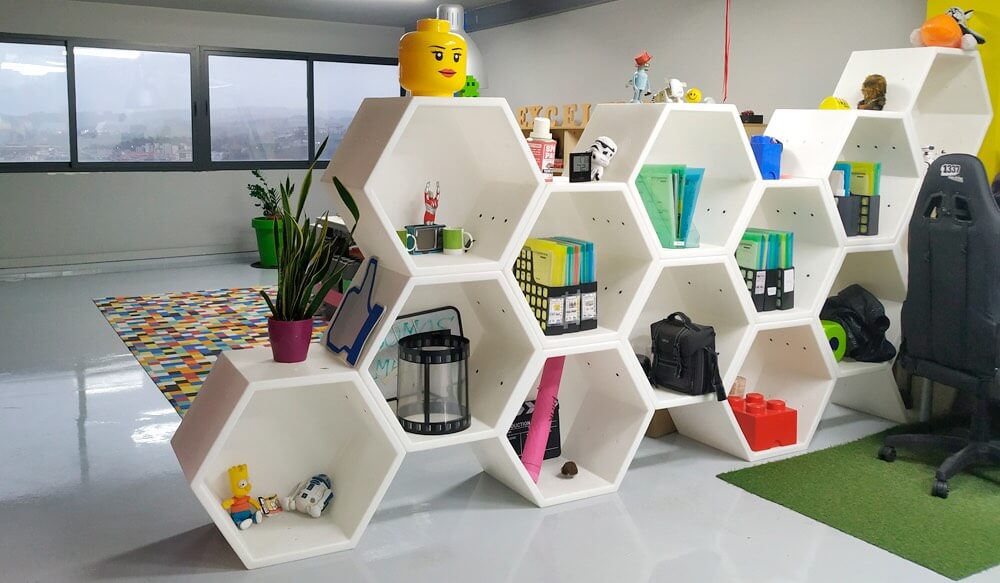 Excelencia Oficina Creativa Separador